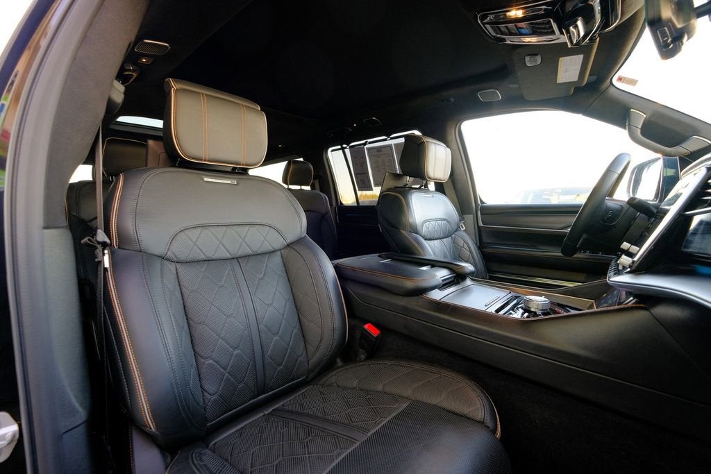 2023 Jeep Grand Wagoneer L Series III Obsidian