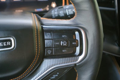 2023 Jeep Grand Wagoneer L Series III Obsidian