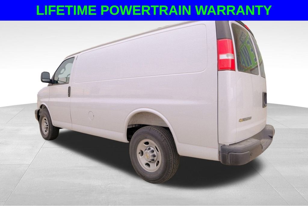 2025 Chevrolet Express Cargo 2500 WT