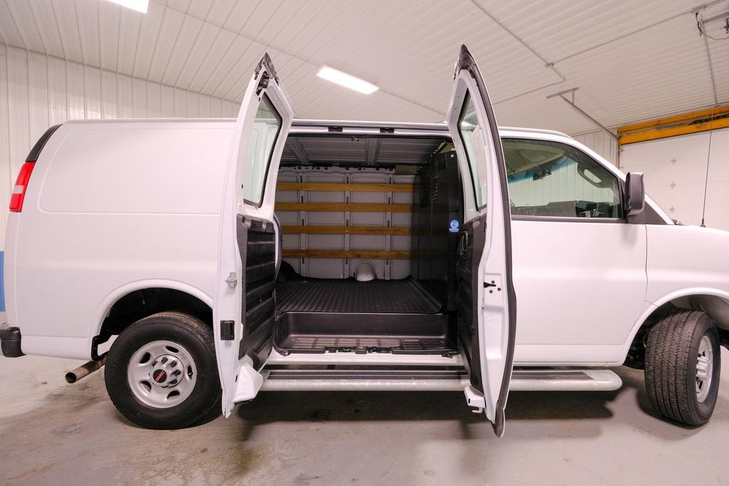 2024 GMC Savana Cargo 2500 Work Van