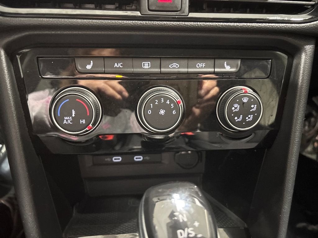 2023 Volkswagen Taos SE