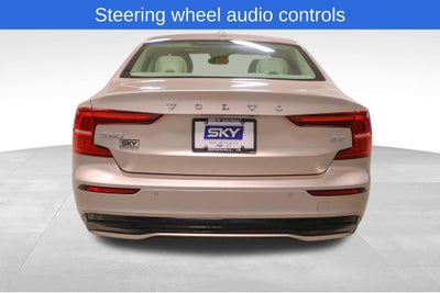 2024 Volvo S60 Plus Dark Theme