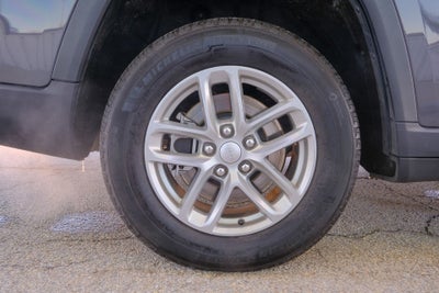 2024 Jeep Grand Cherokee L Laredo 4x4