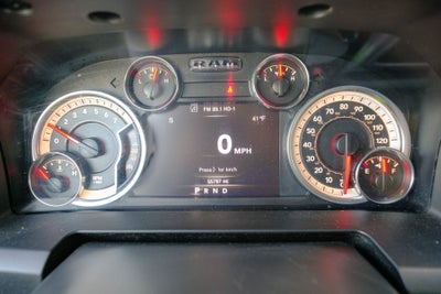 2023 RAM 1500 Classic SLT Crew Cab 4x4 5'7' Box