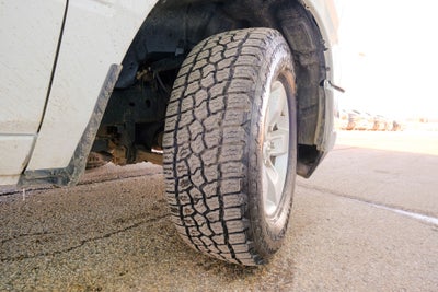 2023 RAM 1500 Classic SLT Crew Cab 4x4 5'7' Box