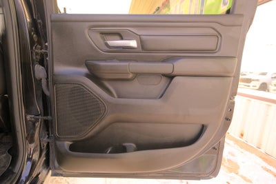 2024 RAM 1500 Tradesman Crew Cab 4x4 5'7' Box