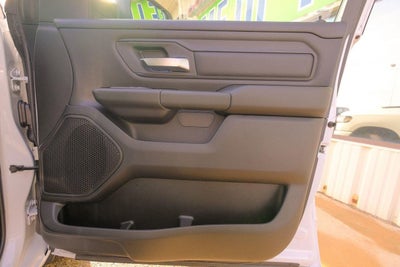 2025 RAM 1500 Tradesman Crew Cab 4x4 5'7' Box