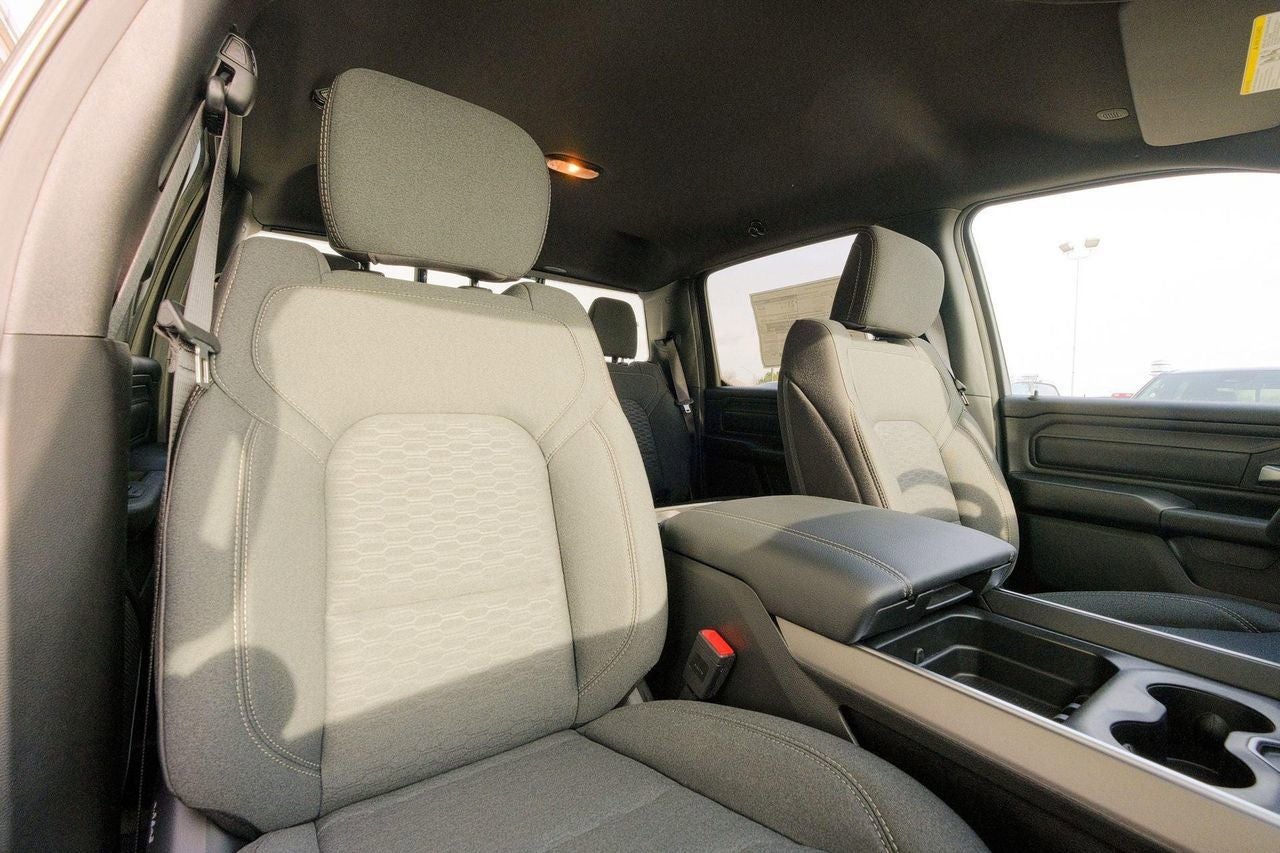 2025 RAM 1500 Tradesman Crew Cab 4x4 5'7' Box