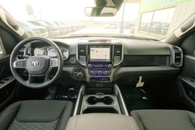 2025 RAM 1500 Tradesman Crew Cab 4x4 5'7' Box