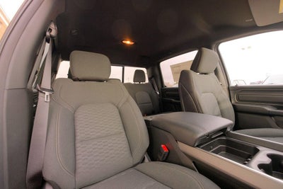 2025 RAM 1500 Tradesman Crew Cab 4x4 5'7' Box