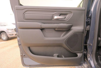 2025 RAM 1500 Tradesman Crew Cab 4x4 5'7' Box