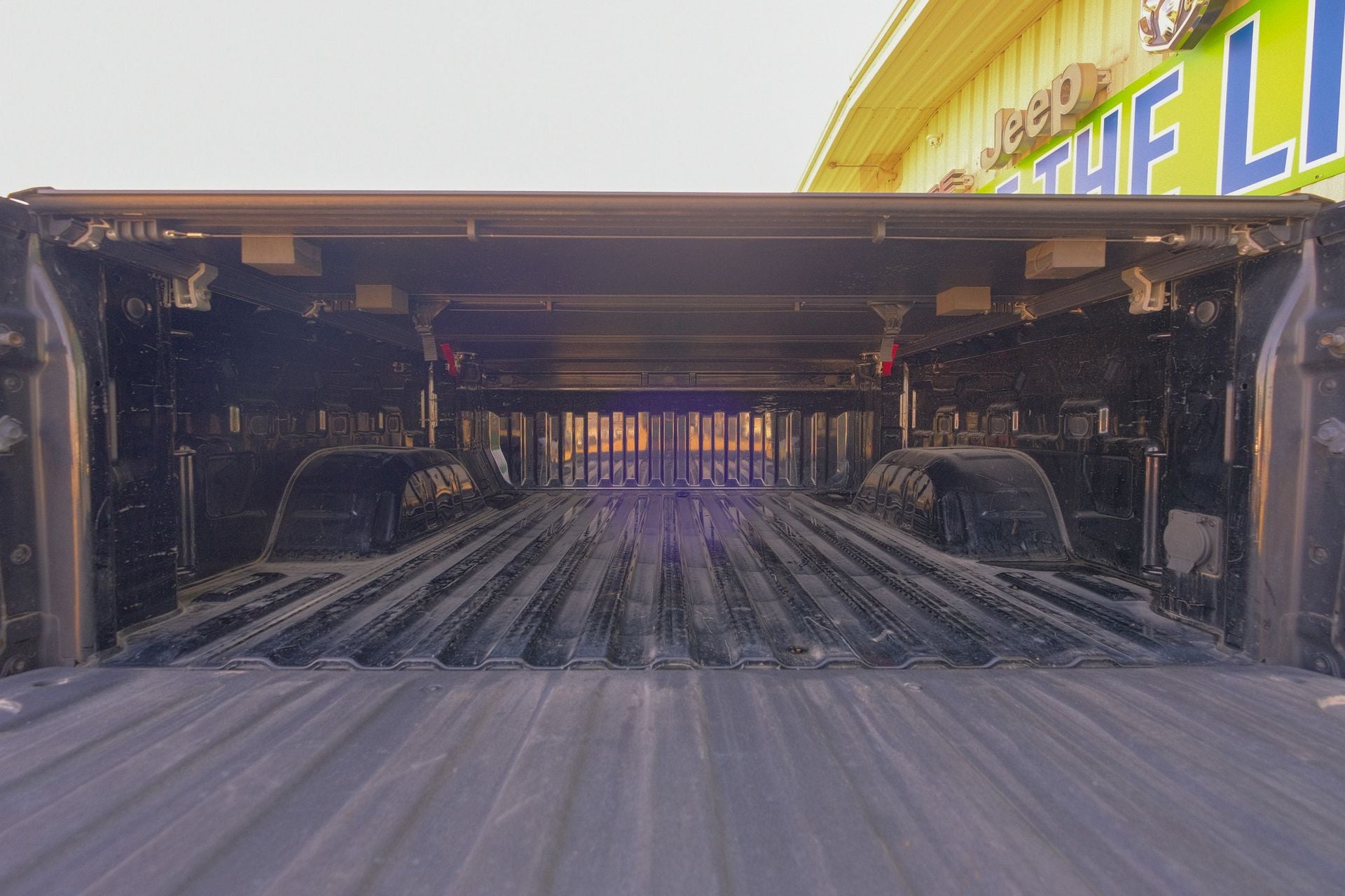 2021 Chevrolet Silverado 1500 2WD Crew Cab Short Bed LT