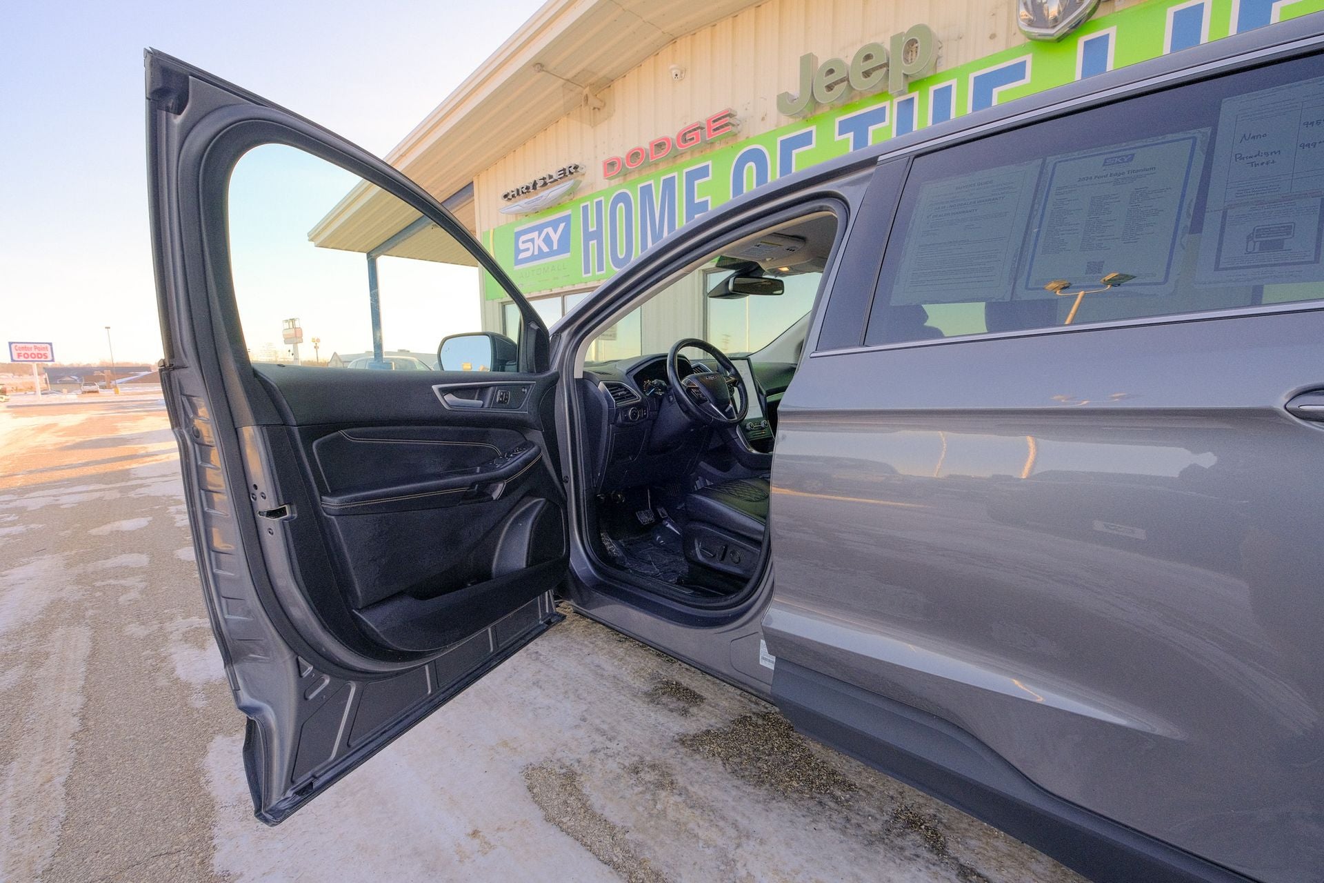 2024 Ford Edge Titanium