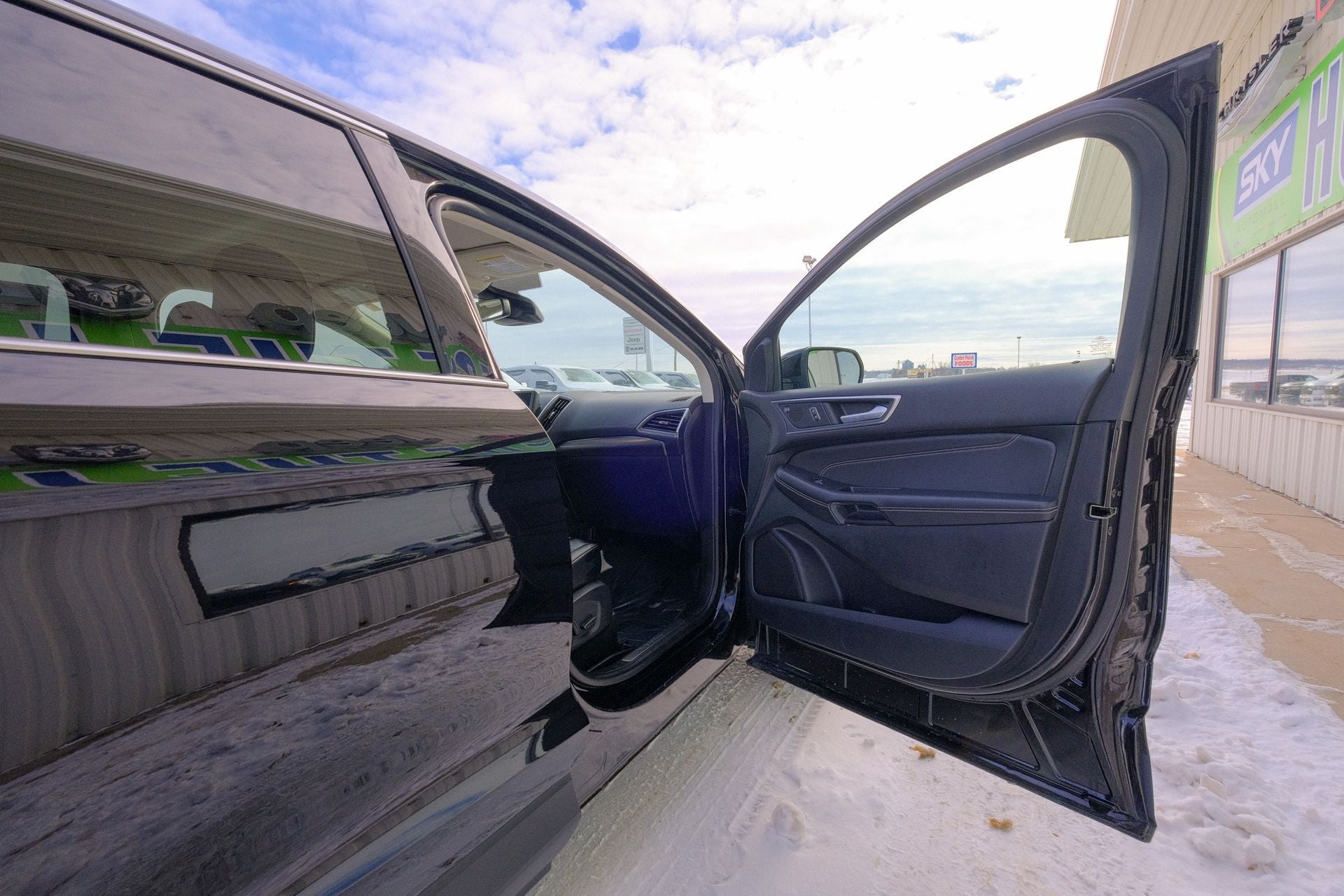 2024 Ford Edge Titanium