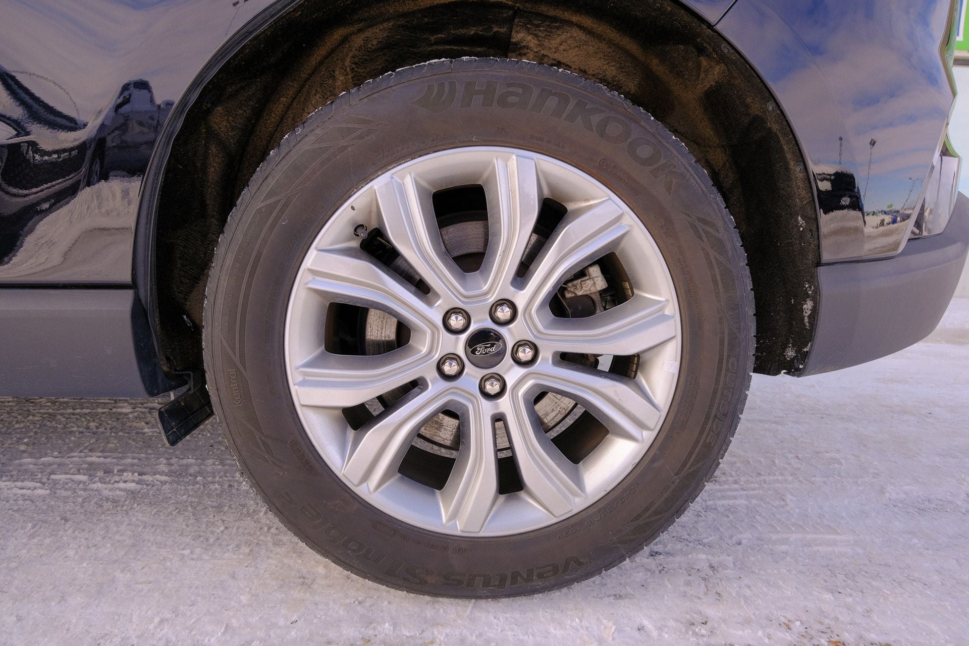 2024 Ford Edge Titanium