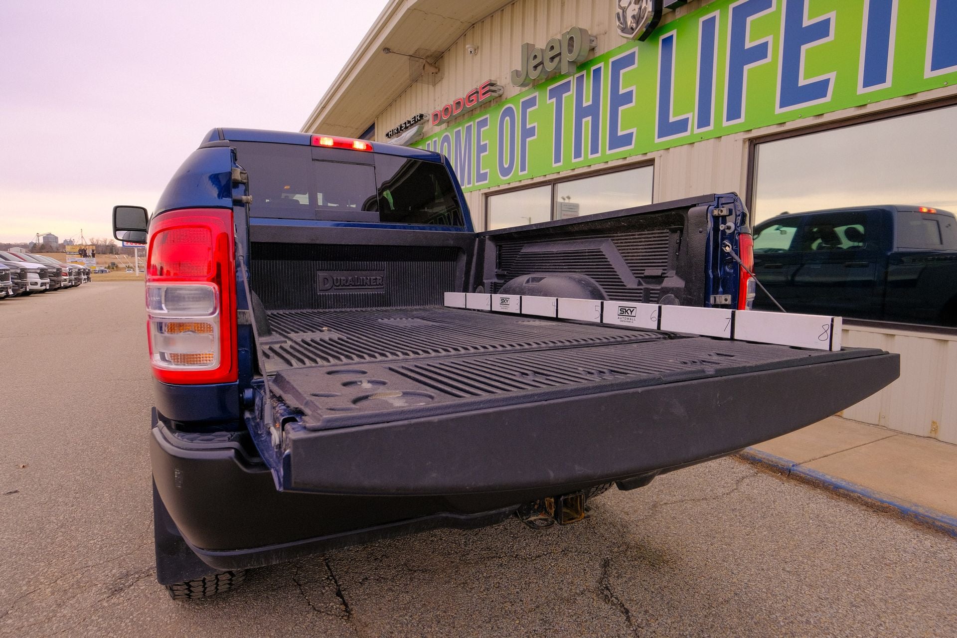 2024 RAM 3500 Tradesman Crew Cab 4x4 6'4' Box