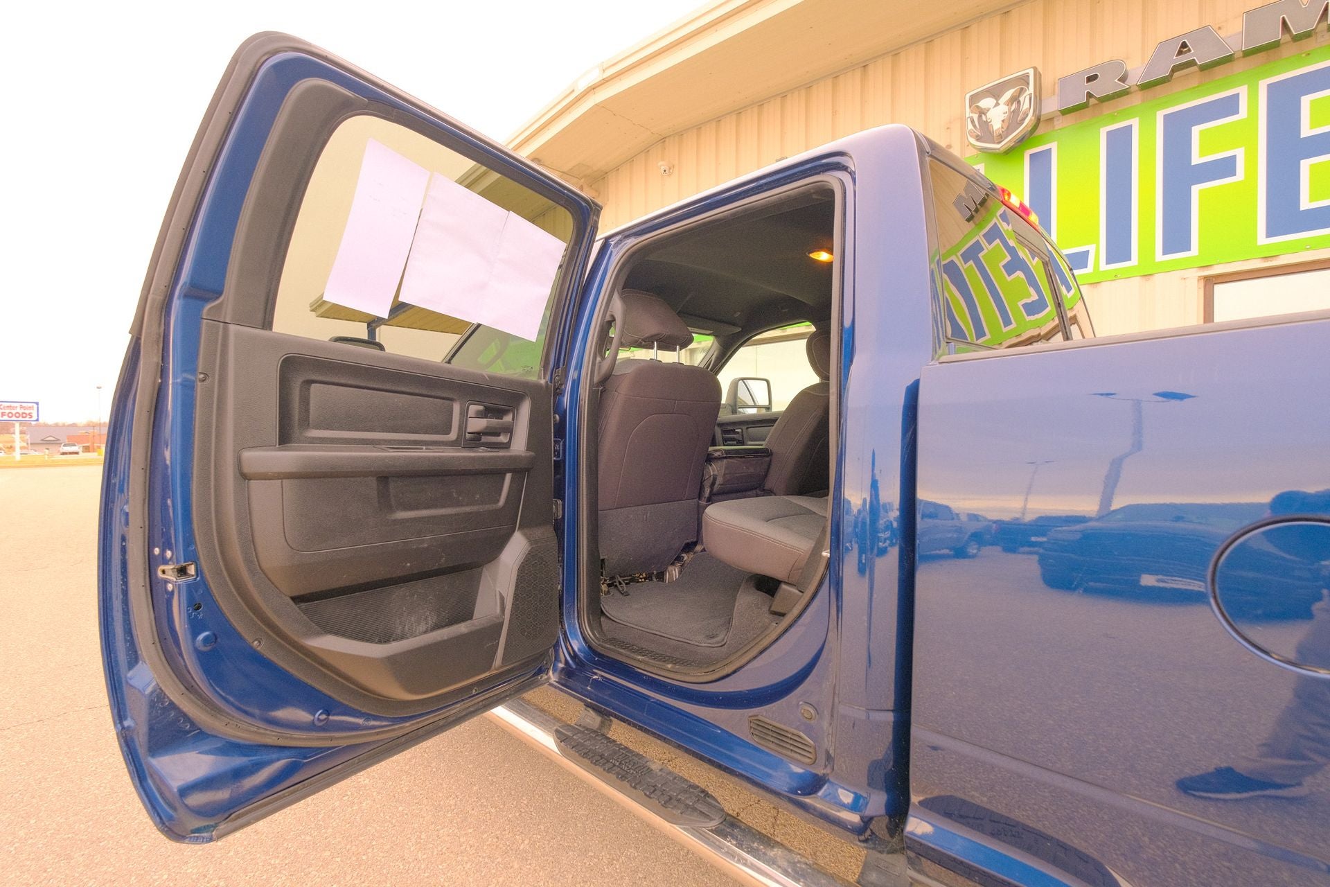 2024 RAM 3500 Tradesman Crew Cab 4x4 6'4' Box