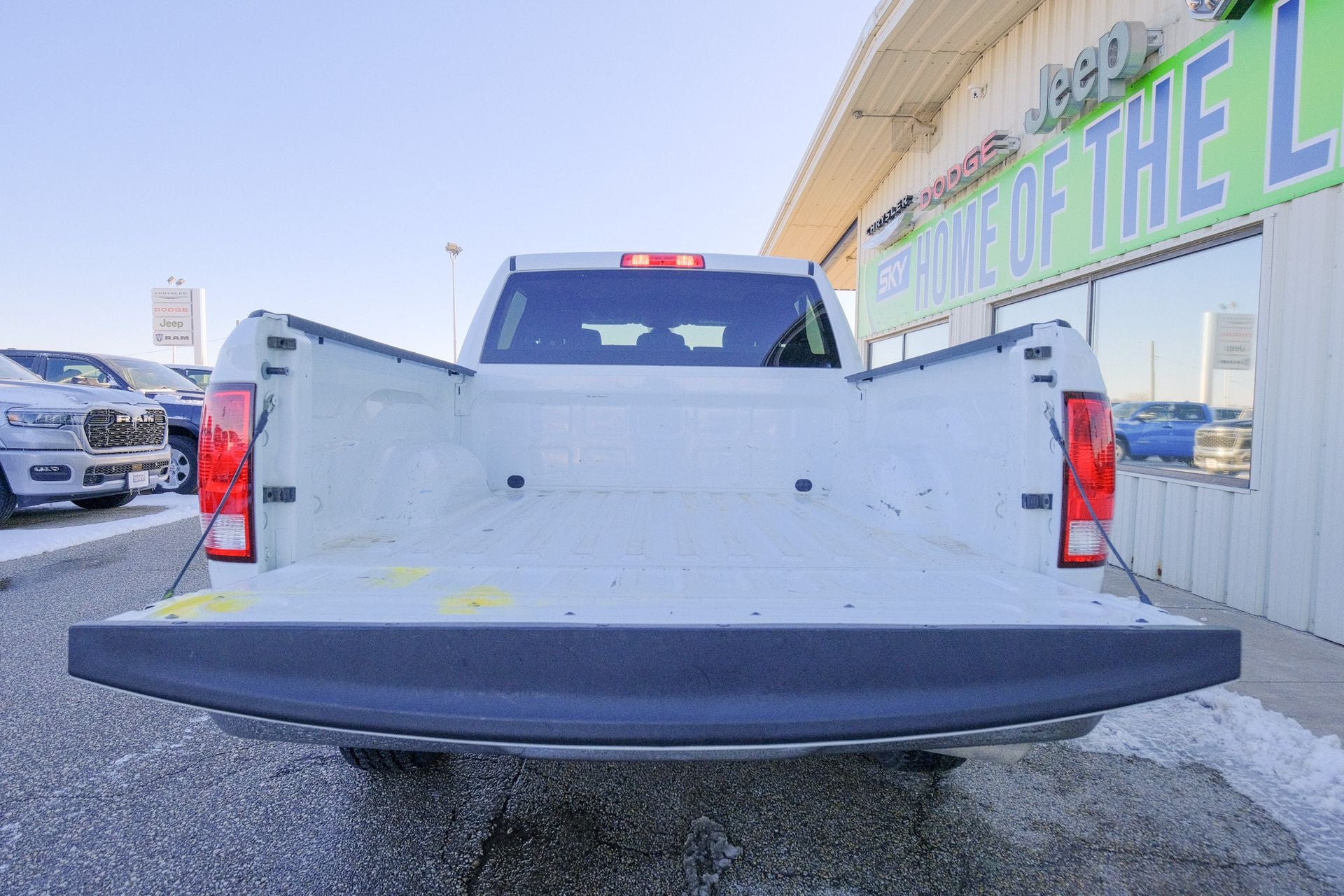 2023 RAM 1500 Classic SLT Crew Cab 4x4 5'7' Box