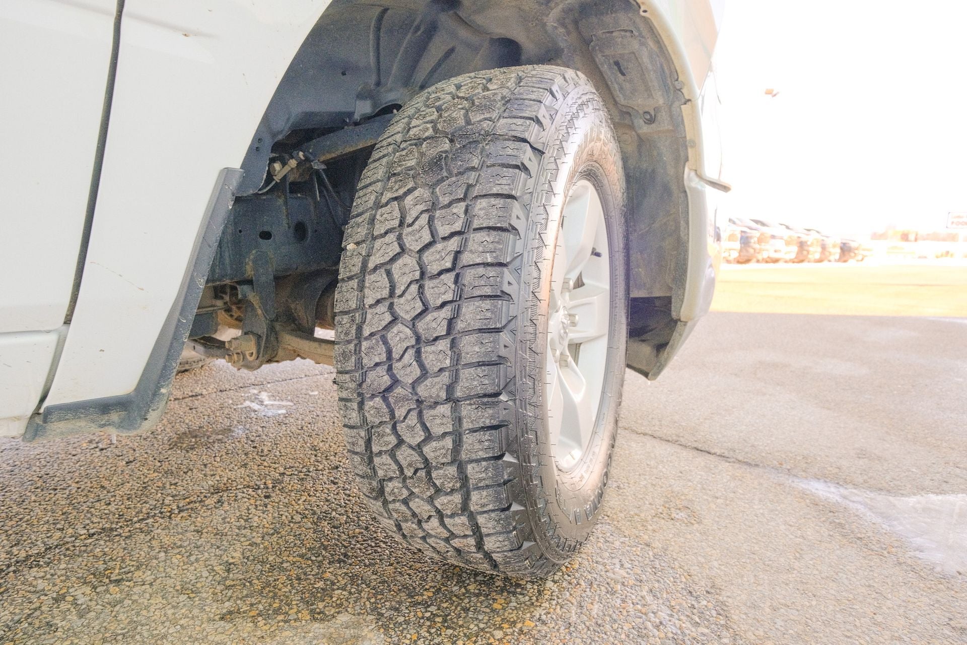 2023 RAM 1500 Classic SLT Crew Cab 4x4 5'7' Box