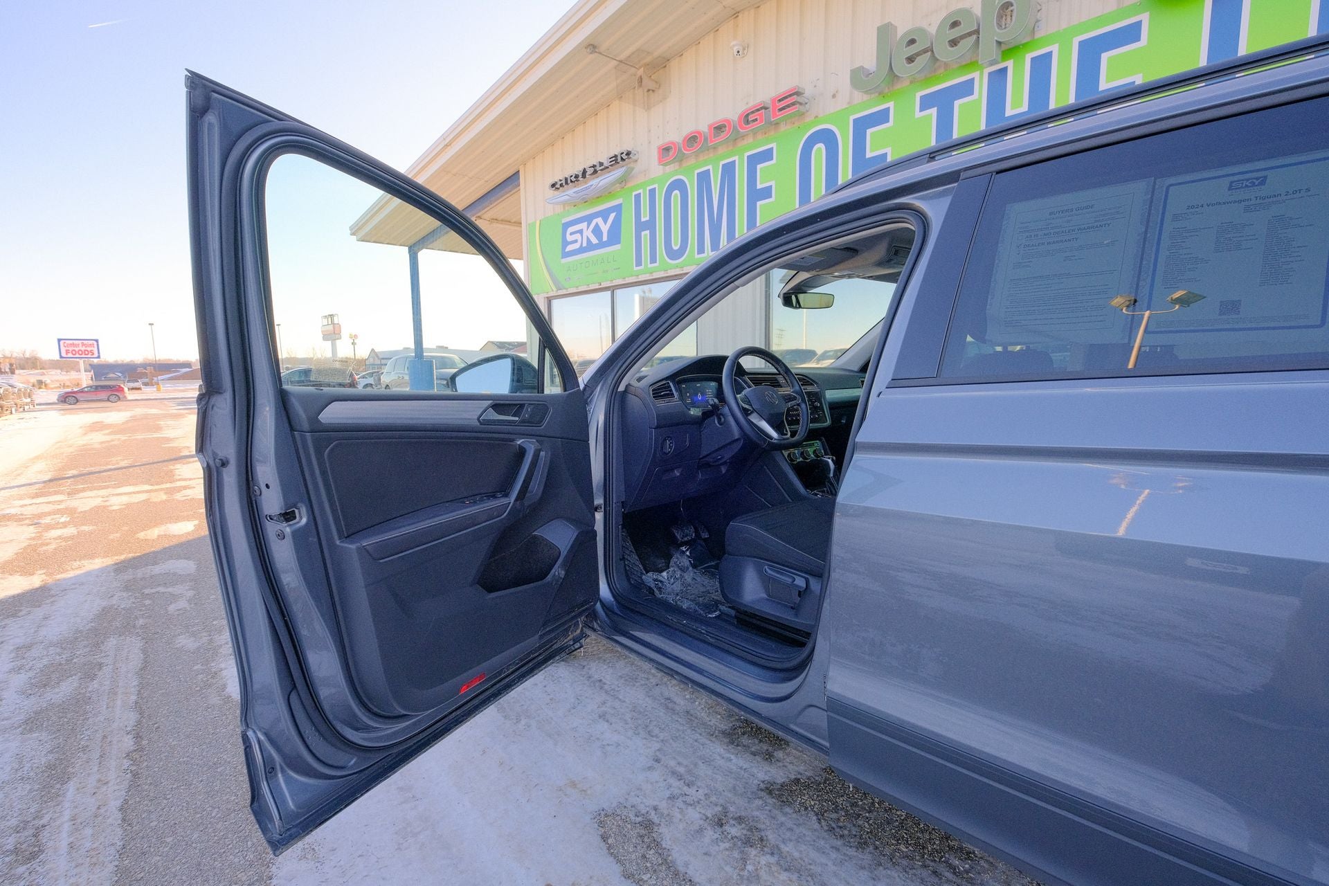 2024 Volkswagen Tiguan 2.0T S