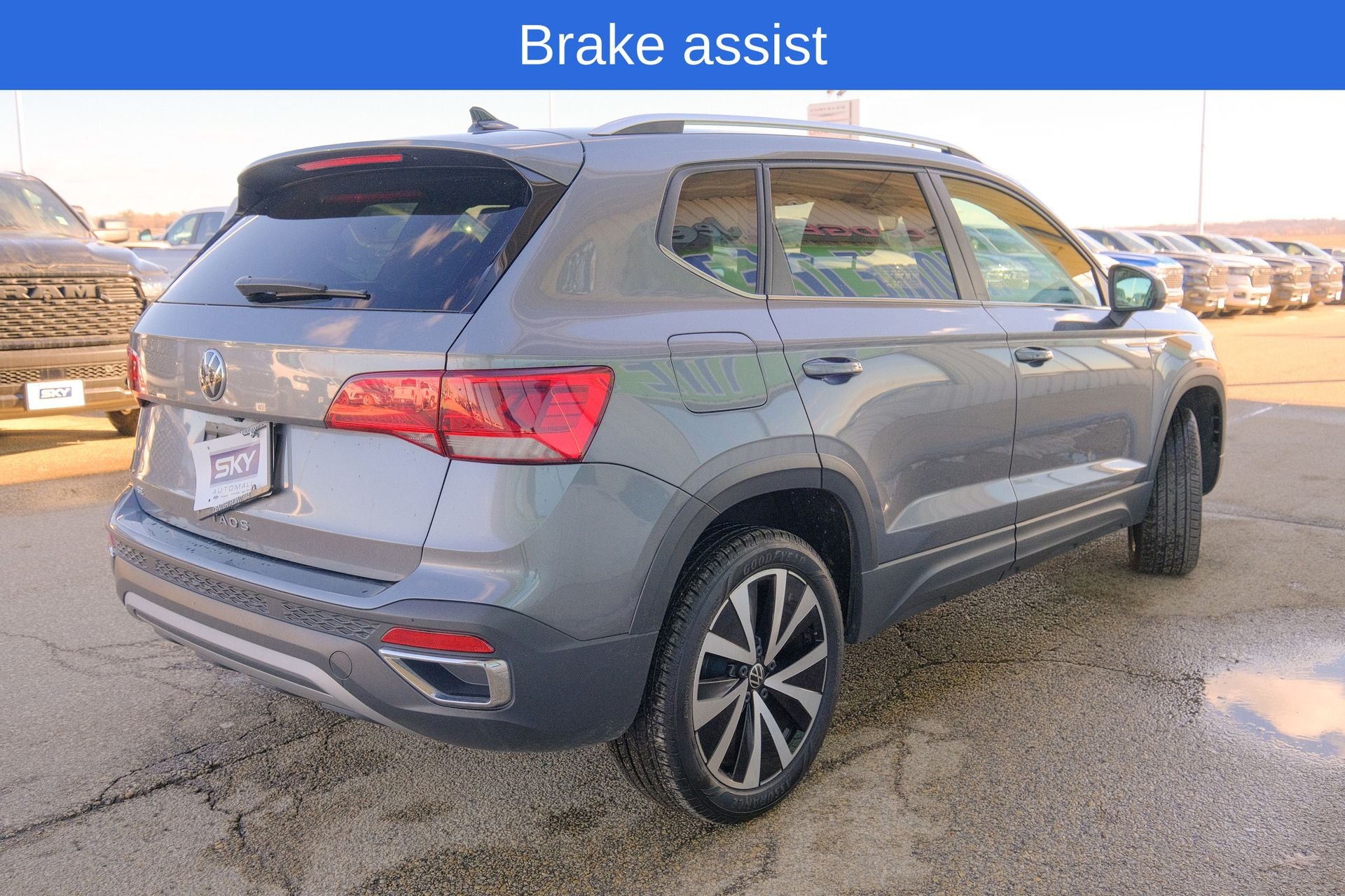 2024 Volkswagen Taos 1.5T SE