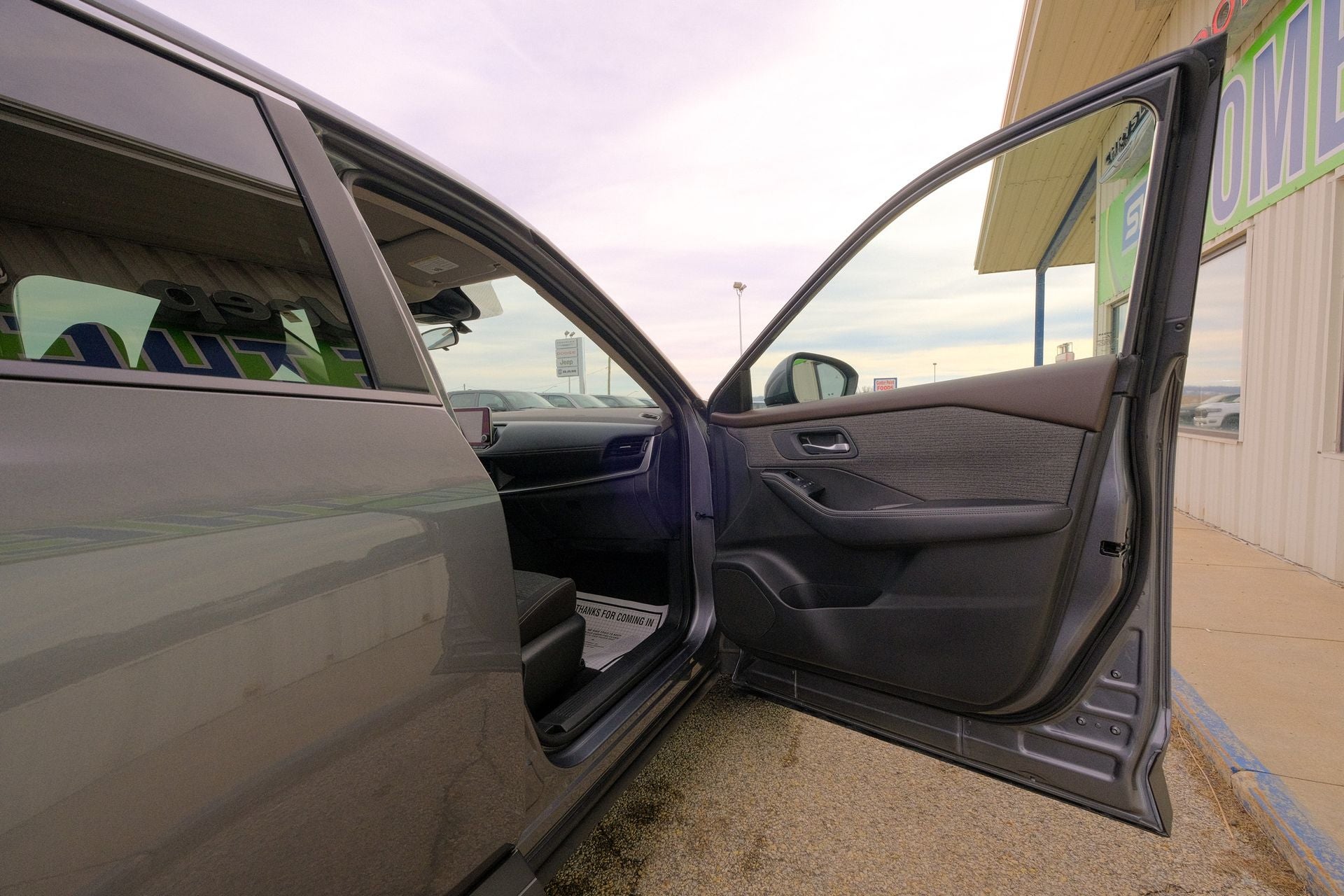 2023 Nissan Rogue SV FWD