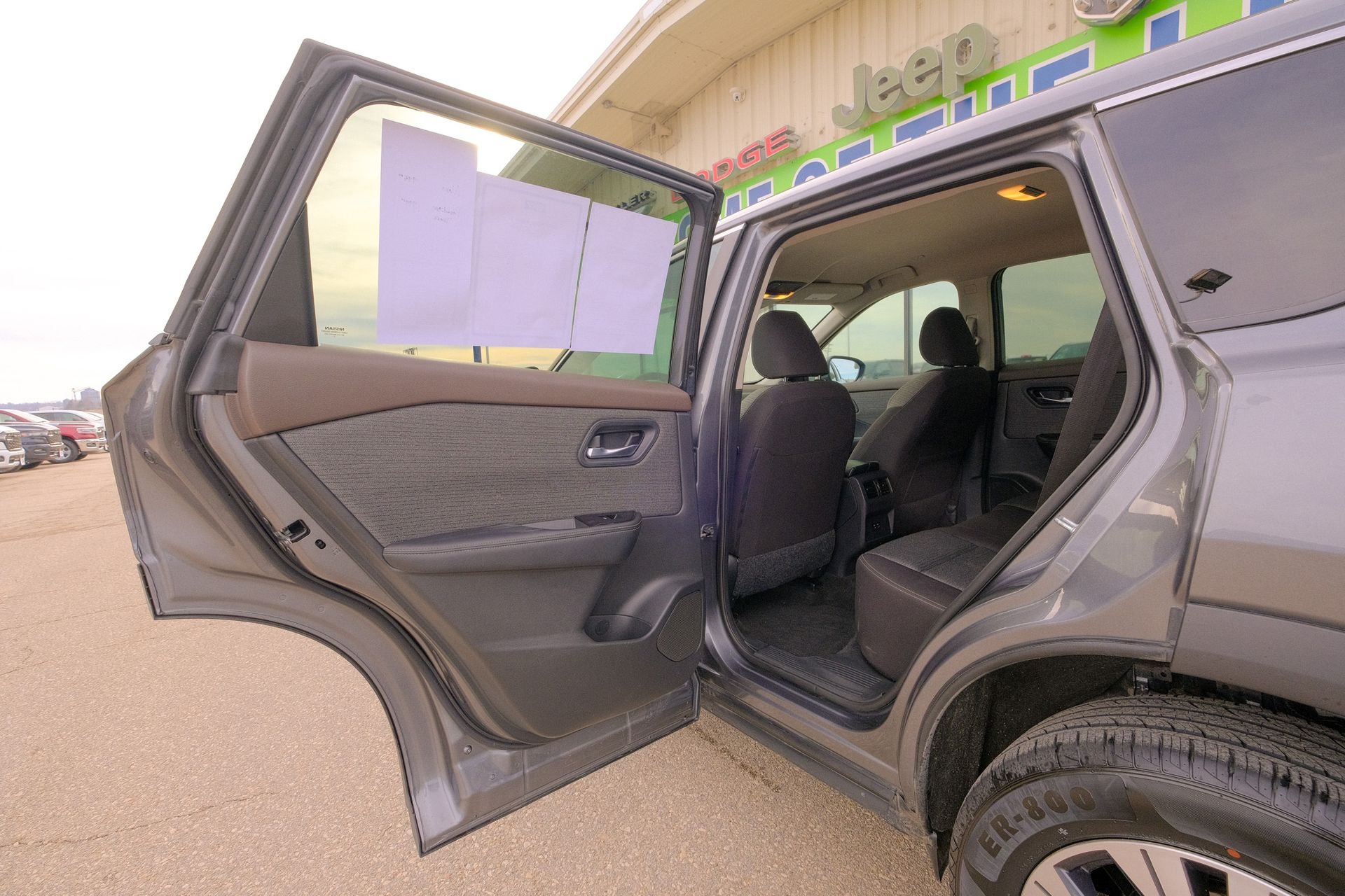 2023 Nissan Rogue SV FWD