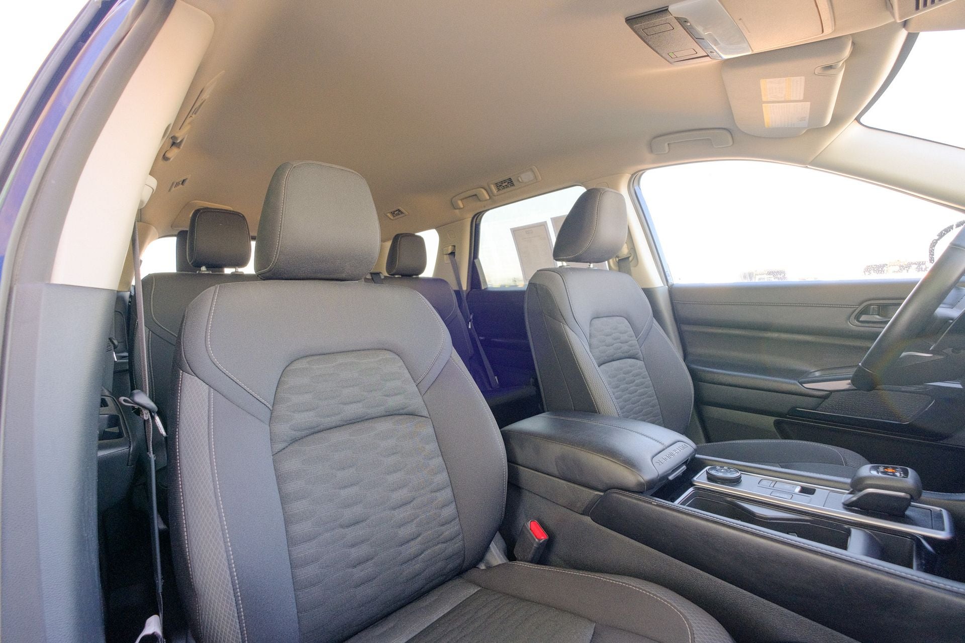 2025 Nissan Pathfinder SV 4WD