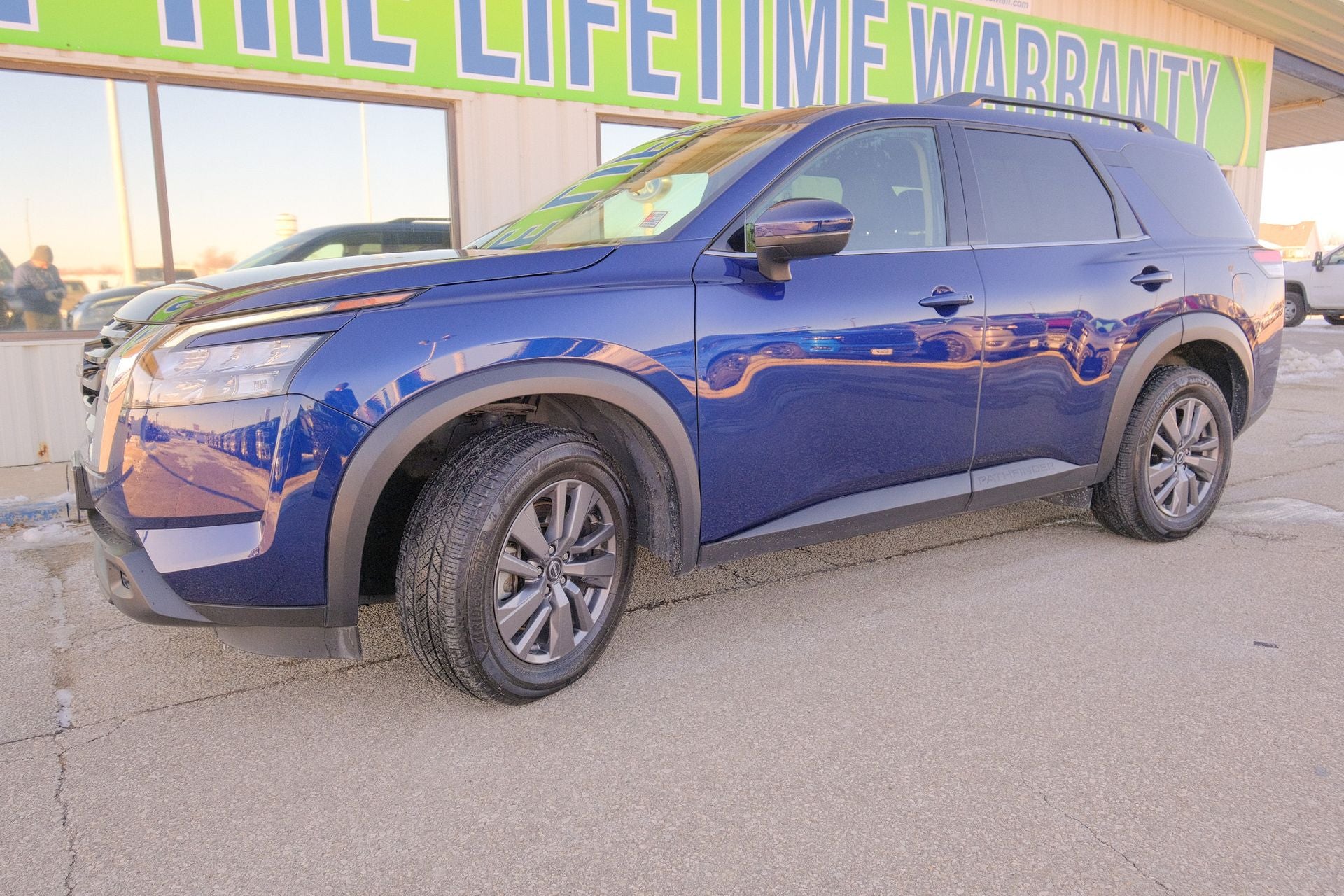 2025 Nissan Pathfinder SV 4WD