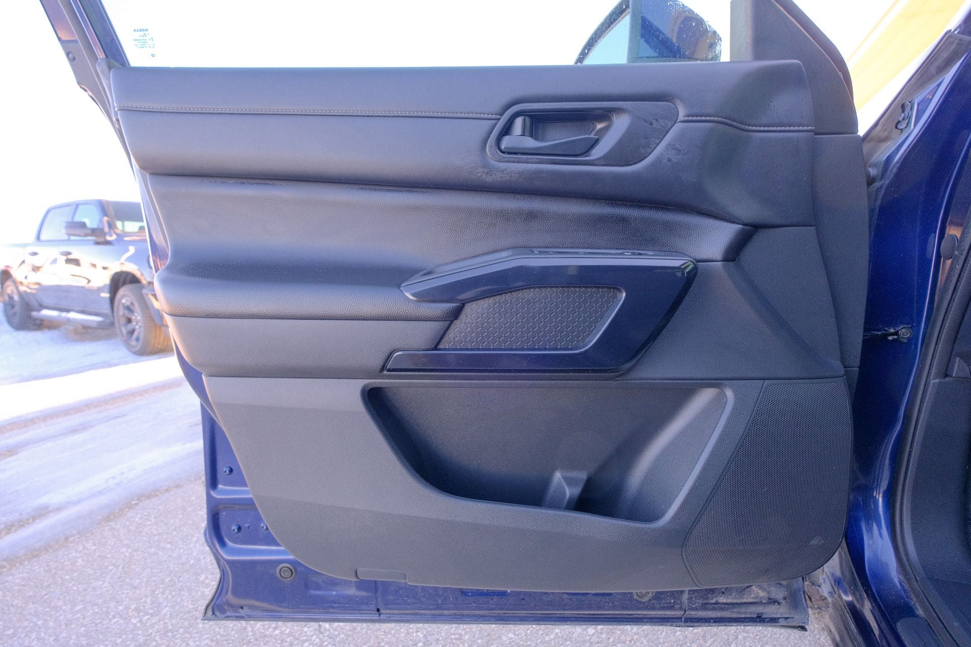 2025 Nissan Pathfinder SV 4WD