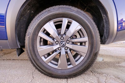 2025 Nissan Pathfinder SV 4WD