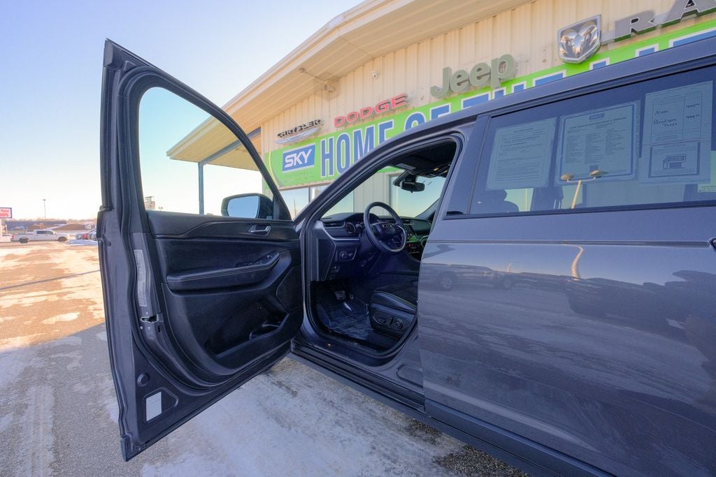 2024 Jeep Grand Cherokee L Altitude
