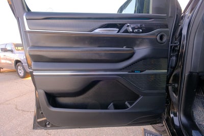 2023 Jeep Grand Wagoneer L Series III