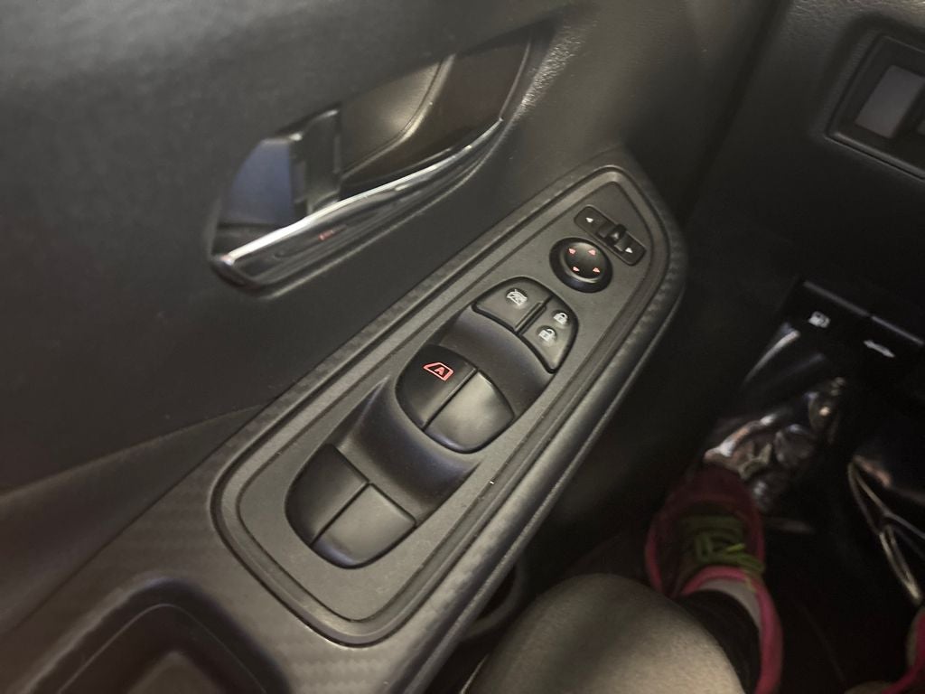 2023 Nissan Versa 1.6 SV