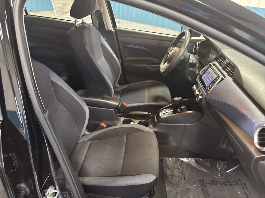 2023 Nissan Versa 1.6 SV