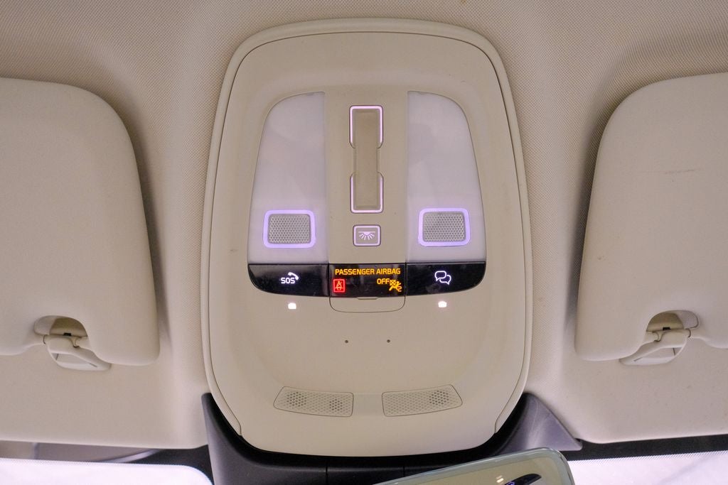 2024 Volvo S60 B5 Plus Dark Theme